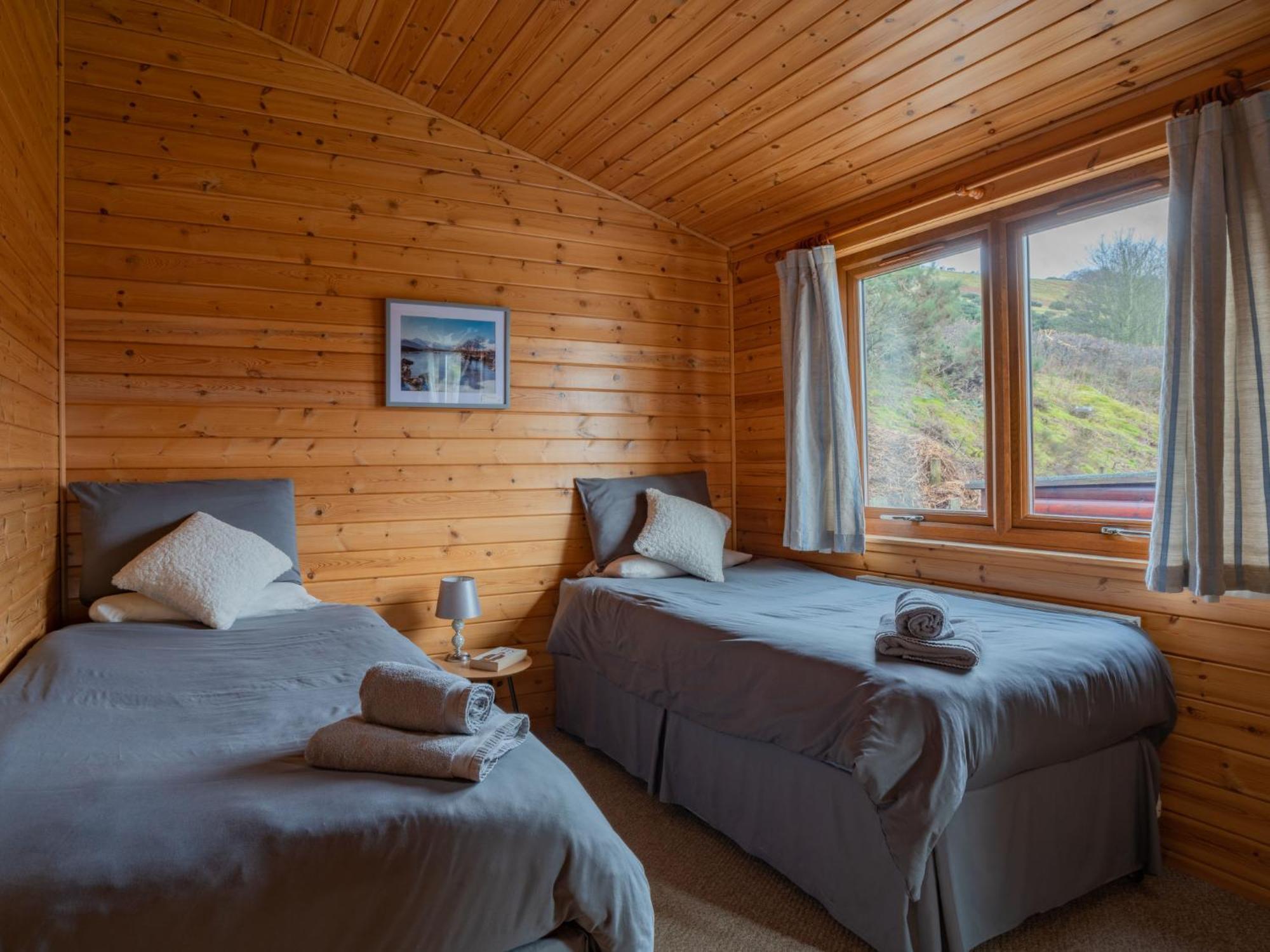 Chalet Loch Leven Lodge 10 By Interhome Kinross Zewnętrze zdjęcie
